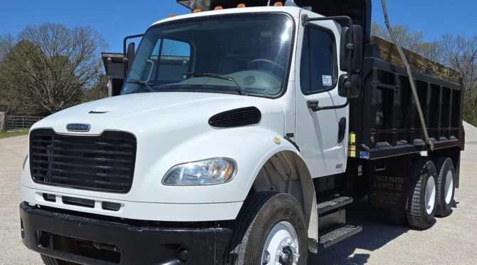 2006 Freightliner M2