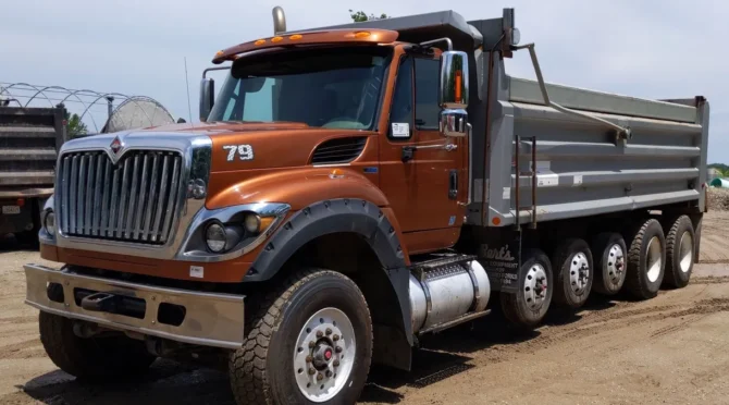 2013 International WorkStar 7600